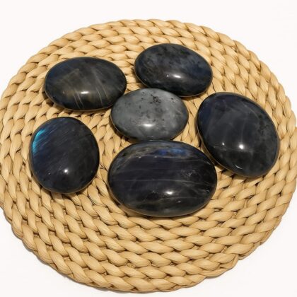 PALM STONE DE LABRADORITA EXTRA